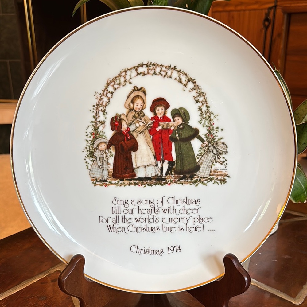Holly Hobbie Christmas Plate